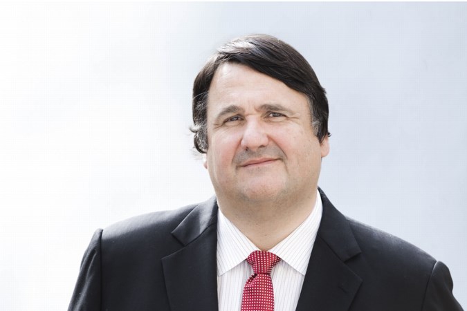 Column: Vaccinatiecampagne tegen Covid-19 verloopt nog steeds verre van optimaal. Hoe winnen we de wedstrijd?