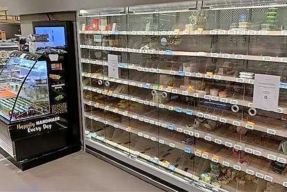 Lege schappen bij Albert Heijn door gijzelsoftware