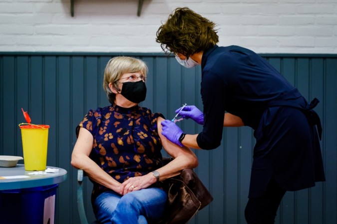 ‘Vier op de tien 60-plussers willen geen AstraZeneca’