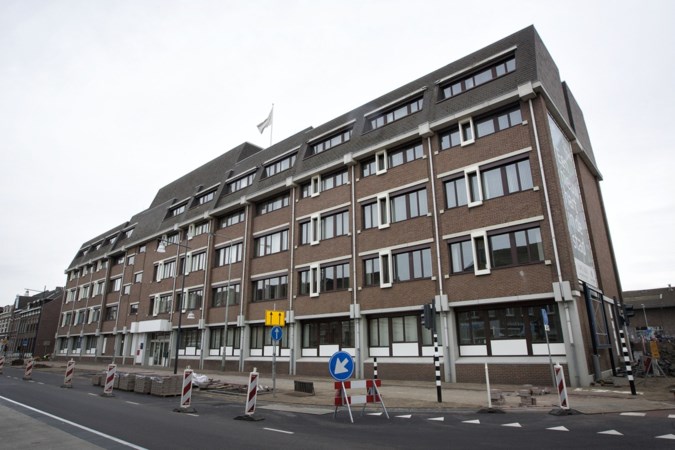 Onderzoek naar toekomst van voormalig belastingkantoor Roermond