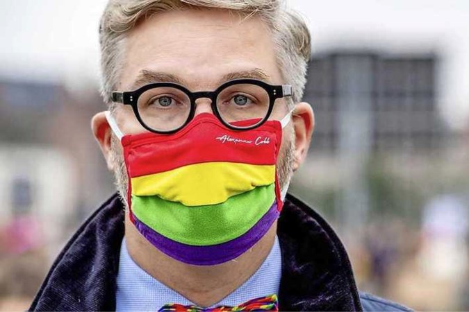 Het morele vingerwijzen kwam als een boemerang terug bij Sidney Smeets