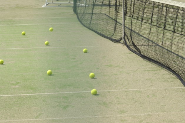 Extra tennislessen voor de jeugd in Bergen