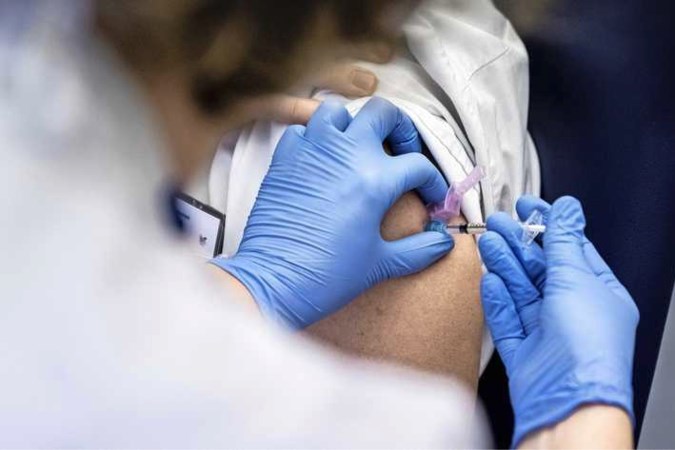 Toch versnelde vaccinatie voor ziekenhuispersoneel