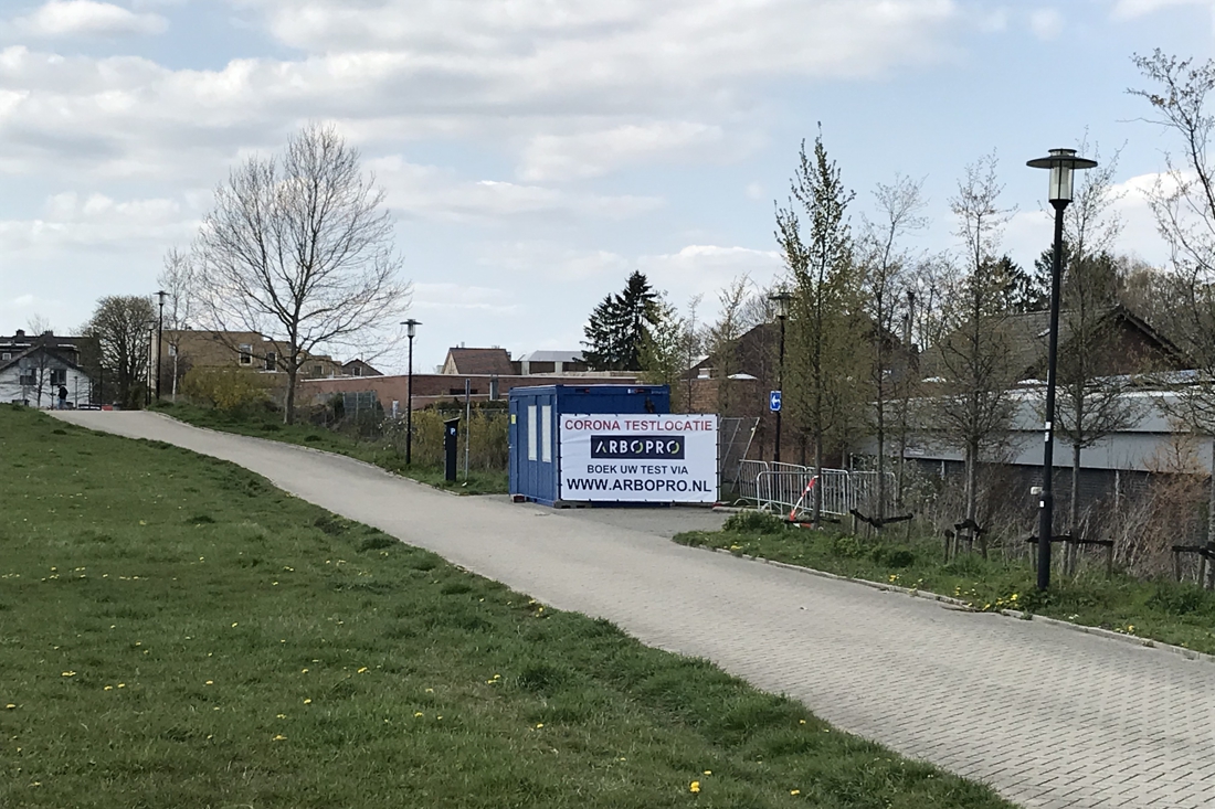 Veel aanloop bij eerste dag corona-sneltest in Vaals - De Limburger