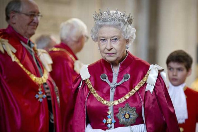 Topoverleg met Elizabeth: hoe kan Brits koningshuis blijven functioneren?