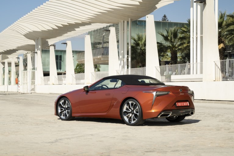 Lexus LC 500 Convertible opvallende verschijning