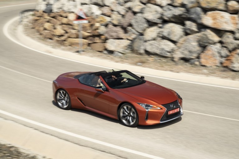 Lexus LC 500 Convertible opvallende verschijning