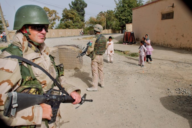 Kamer ontstemd over vroegtijdig vertrek troepen naar Afghanistan