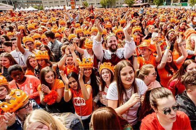 Geen extreem koude Koningsdag voorspeld, maar ook geen warme