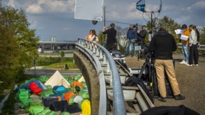 Hoofdrol Angela Schijf in eerste film Toneelgroep Maastricht: ‘Mensen plakken Flikken Maastricht op me’