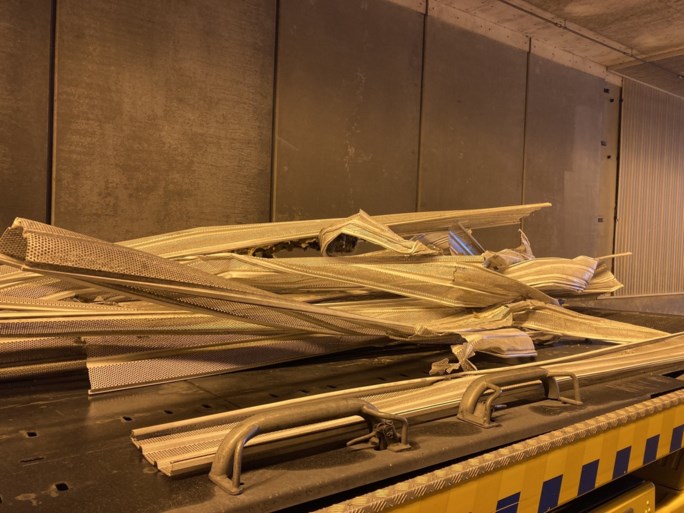 Ravage in Swalmentunnel A73 na ongeluk met vrachtwagen