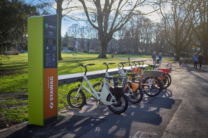 Even e-bike nodig in Parkstad? Regio legt komend jaar twintig deelstations aan met tachtig fietsen