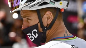 Sagan bekroont ploegwerk met winst van kortste etappe Giro