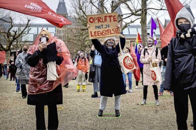 Studenten uit pechgeneratie: ’Schuld van €64.000’