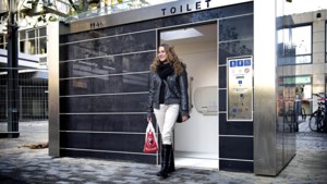 Binnenstad Sittard zonder openbare toiletten, politicus voert actie: ‘Dit is niet meer van deze tijd’ 