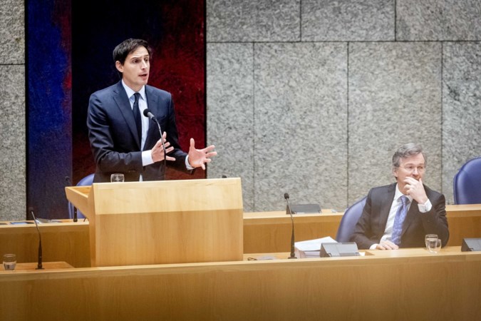 Rekenkamer: Hoekstra schoot tekort als schatkistbewaarder