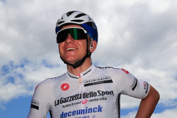 Remco Evenepoel op rustdag: ‘Echt crazy wat ik aan het doen ben’