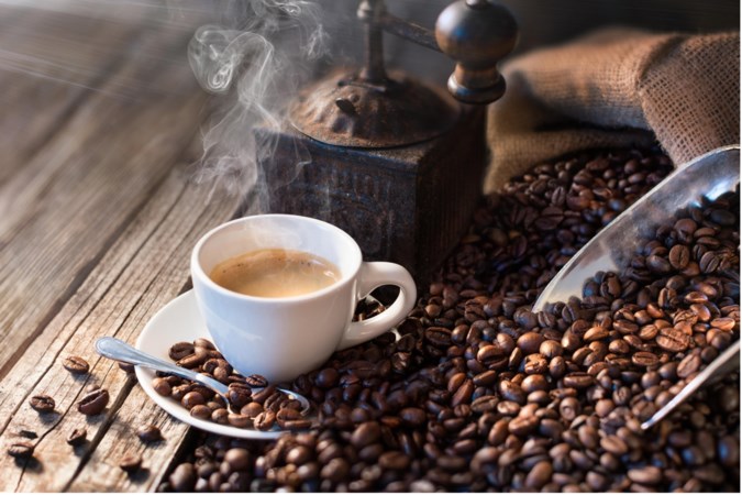 De weg kwijt tussen alle soorten koffies, koffiebonen en apparaten? Tijd voor een koffiecollege