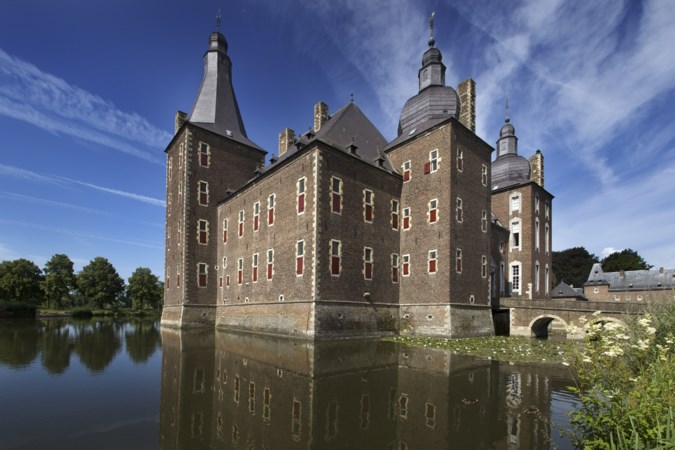 Wandelingen rondom Kasteel Hoensbroek vertellen verhalen over het water rondom het kasteel