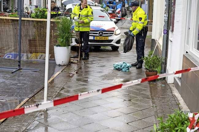 ‘Hij begon zomaar in het wilde weg op die jongen in te steken’