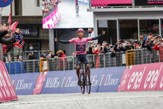 Bernal is niet te stoppen deze Giro: ‘Ik wilde iets speciaals doen’