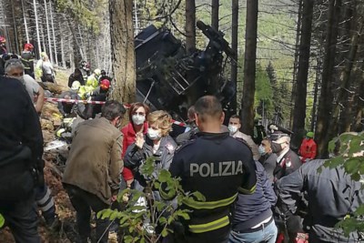 Kabelbaanongeluk 'doodslag' volgens Italiaans OM - De ...