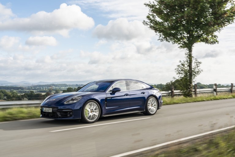 Porsche Panamera: twee voor de prijs van...