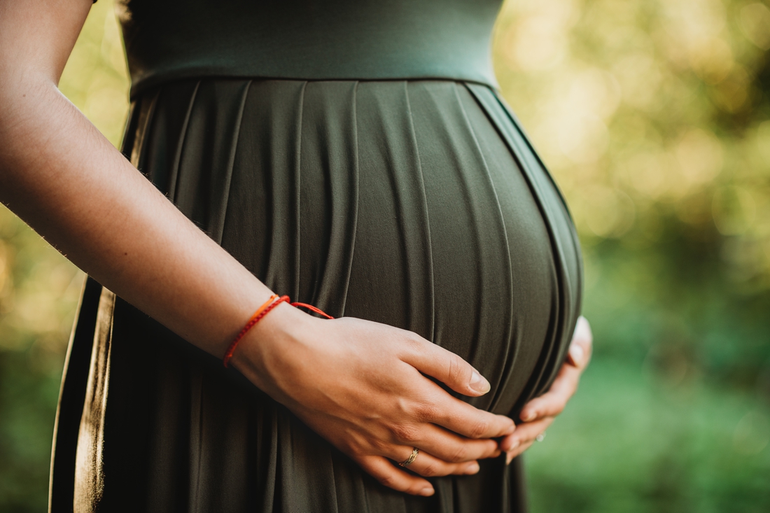 Verloskundige kijkt verder dan zwangerschap: 'Heeft u soms ook financiële problemen?' - De Limburger