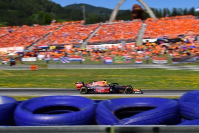 images Formule 1 Oostenrijk 2021 Met Publiek race in oostenrijk kleuren tribunes