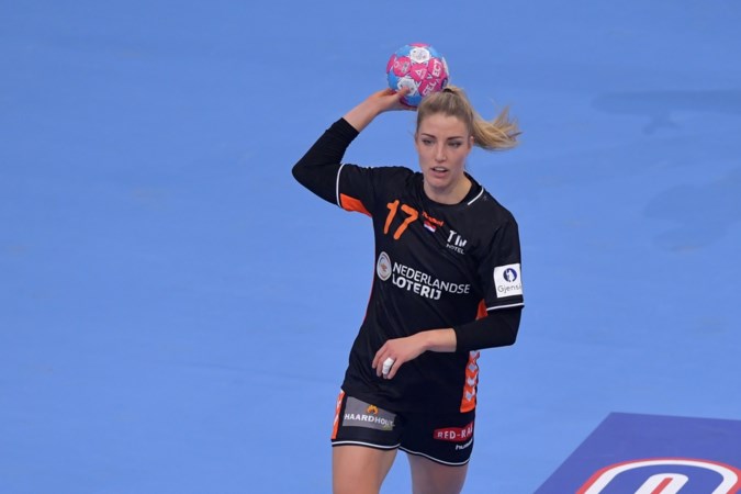 Vrees voor schouderblessure bij teruggekeerde handbalster Groot
