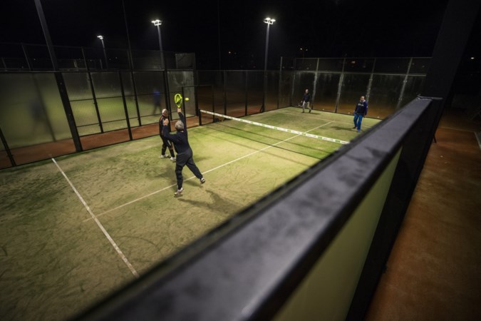 ‘Binnen nu en een jaar is het aantal padellocaties verdubbeld in Limburg’