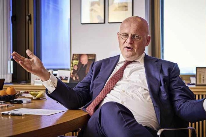 Minister Grapperhaus: ‘Aantal evenementen in zomer beperken’