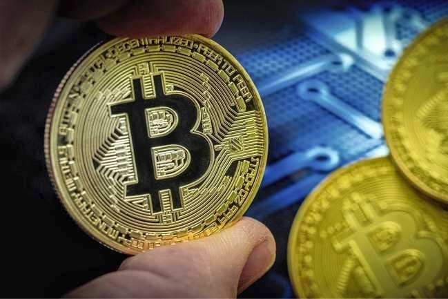 CPB-directeur: ’Crash bitcoin dreigt, verbied cryptomunten’