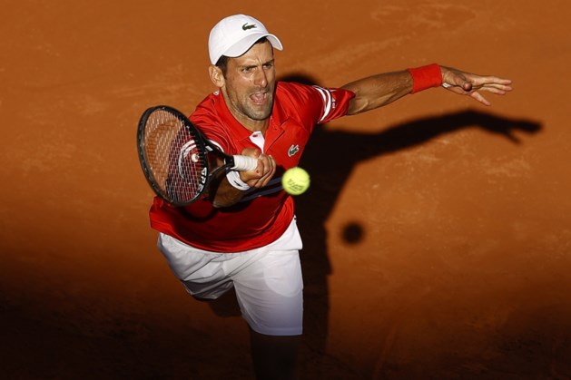 Djokovic verslaat Tsitsipas in finale Roland Garros en pakt 19e grandslamtitel
