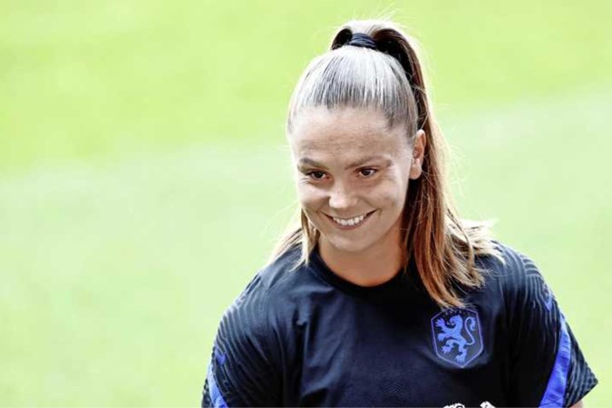 Lieke Martens dendert door ondanks heimwee: ’Ik heb zo’n enorme drive’