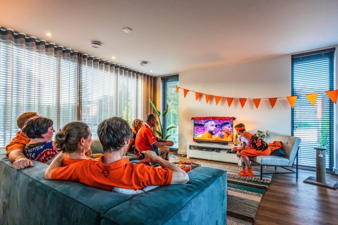 Napraten over voetbal: ‘Studio Europa’ troeft ‘De Oranjezomer’ af