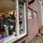 Ondernemers en burgers vechten voor behoud van Charlie’s Coffee op Tapijn: ‘We zien hem en zijn vrouw kapot gaan van de stress door deze situatie’