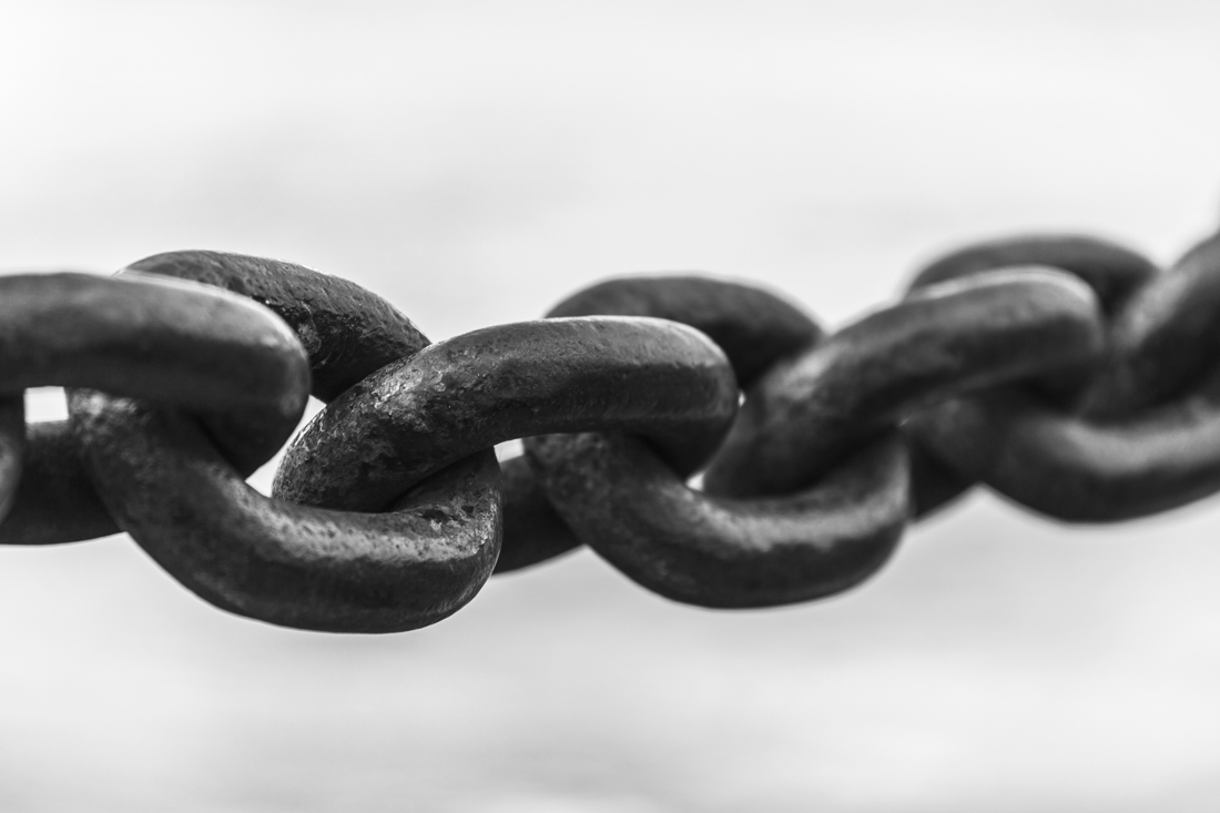 Langslepende ruzie tussen twee gezinnen in Vaals: geen schadevergoeding voor mishandeling met kettin