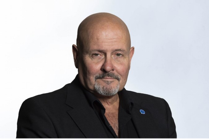 Column: Reeves omschreef zichzelf als de Mickey van Disneyland. Je weet nooit wie in het muizenpak zit