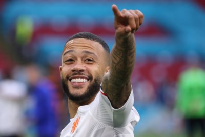 Malen en Wijnaldum helpen Depay een handje