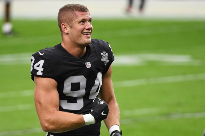 NFL-speler schrijft geschiedenis door als eerste actieve speler uit te komen voor homoseksuele geaardheid