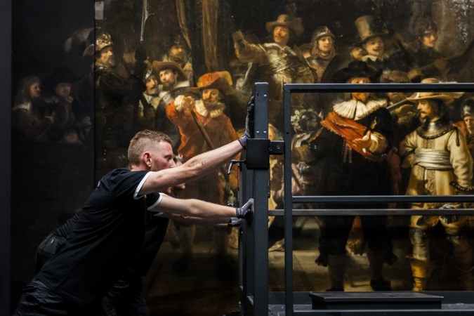 Nachtwacht voor even weer compleet te zien, zoals Rembrandt het had bedoeld