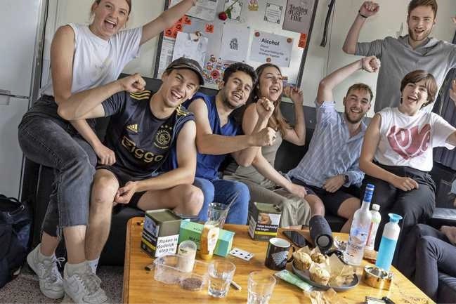 Guus (21) regelde met één telefoontje Janssen-prik voor hele studentenhuis