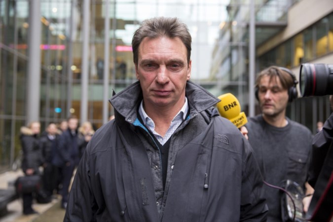 Hoger beroep zaak Holleeder: crimineel zag afluisterapparaatje bij zus Astrid thuis