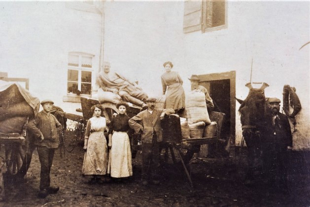 De aantrekkingskracht van licht: hoe een jonge boer uit Lemiers aan het begin van de 20ste eeuw vade