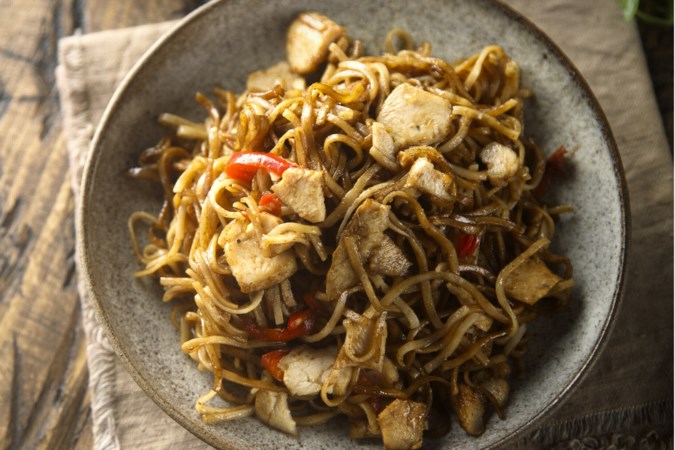 Lekker koken op de camping: waarom aluminiumfolie vaak hét grote geheim is