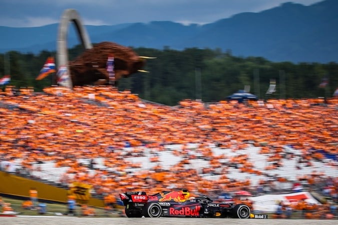 Buitenlandse pers over superieure Verstappen: ‘De Nederlandse kannibaal is definitief titelfavoriet’