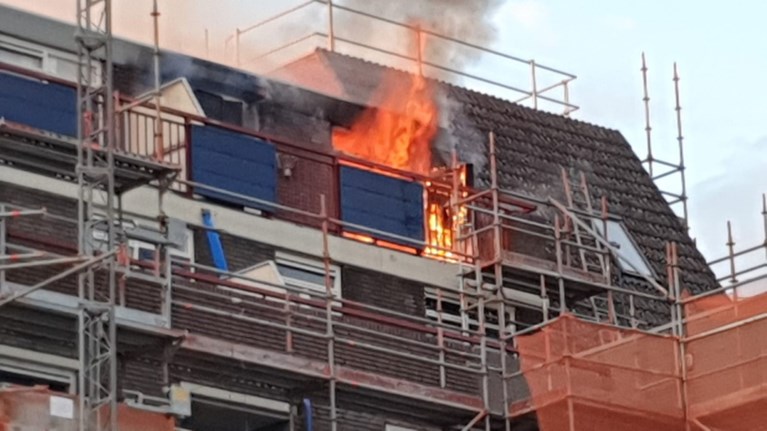 Persoon gewond bij brand in flatwoning Sittard