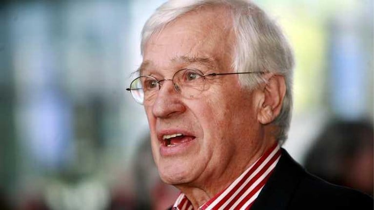 Bassie en Adriaan-acteur Dick Rienstra (80) overleden