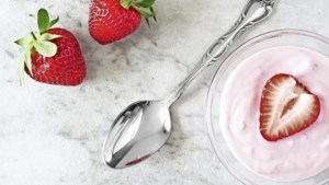 Smaaktest: dit is onze top 5 van lekkerste aardbeienyoghurt 